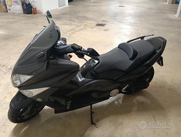 Yamaha T Max - 2009