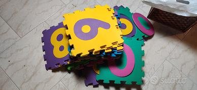 Tappeto giochi componibile in gomma