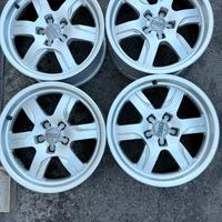 Cerchi in lega da 17 pollici x audi