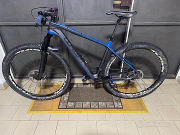 BICI TUTTA IN CARBONIO