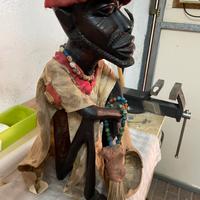 Statuetta africana in legno
