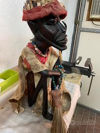 Statuetta africana in legno