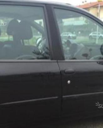 Fiat Multipla 2009 volante mensola porte alzavetri