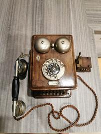 Telefono antico