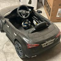 Maserati cabrio giocattolo