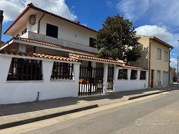 Villa libera su tre lati con giardino  e agibilità