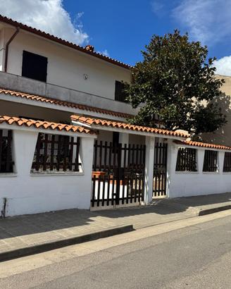 Villa libera su tre lati con giardino  e agibilità