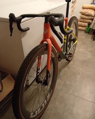 gravel Megamo silk01 slr