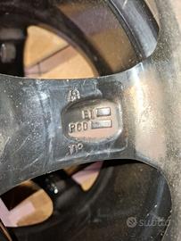 Cerchi AEZ 16" usati su Volvo V40+pneumatici termi