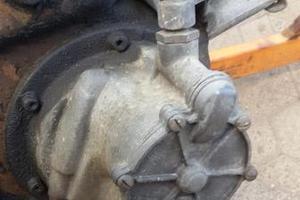 Ricambi e motore mercedes 240 mb100 classe G