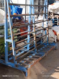 Cavalletto, staggera porta vetro ,lamierati 