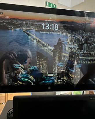 Apple LED Cinema Display 27" (A1316)