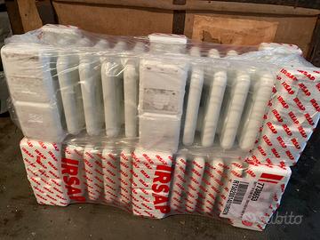 Due termosifoni tubolari Irsap Tesi