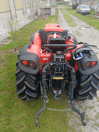 Trattore Carraro nuovo con pala