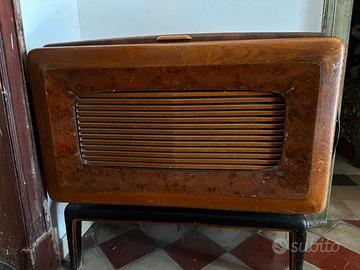 Mobile radio giradischi Minerva anni '40