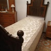 letto singolo in metallo dipinto a mano antico