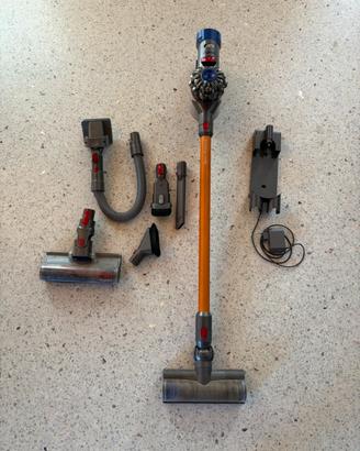 Dyson V8 Absolute – Aspirapolvere senza fili
