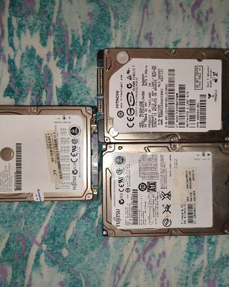 Lotto 3 Hard Disk 2.5" SATA per PC e Console  