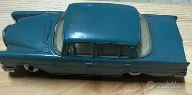 Dinky Toys Mercedes Benz 220 SE 186