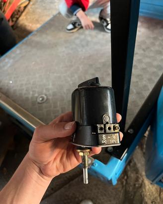 motorino 12 v +spazzola e braccio tergicristallo