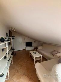 Attico arredato zona etnabar no residenza
