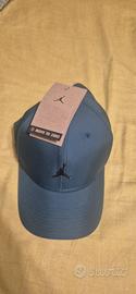 cappello jordan nuovo con cartellino  verde