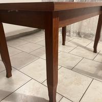 Tavolo da cucina e 6 sedie