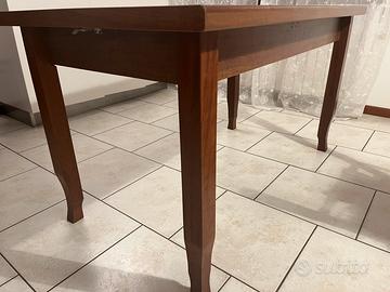 Tavolo da cucina e 6 sedie