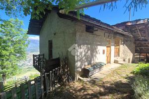 CASA SEMINDIPENDENTE A POLLEIN