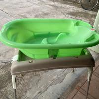 Vaschetta da bagno e cavalletto