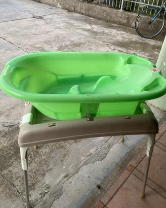 Vaschetta da bagno e cavalletto