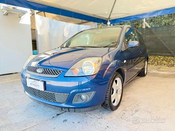 Ford Fiesta 1.2 16V 3p. Ghia !