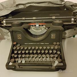 Macchina per scrivere Olivetti M40