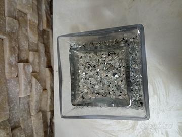 due vasi in vetro design moderno