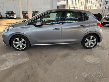 PEUGOET 208 100 CV GT LINE SOLI 94070 KM