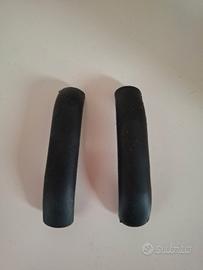 Coppia di copertura antiscivolo nero per freni 