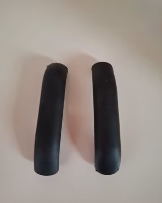 Coppia di copertura antiscivolo nero per freni 