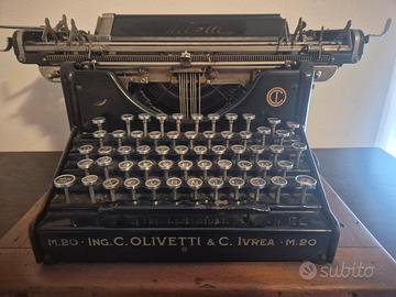 Macchina da scrivere Olivetti M20