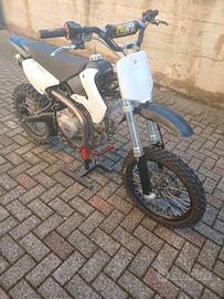 Pit bike cross