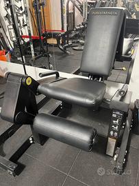 leg extension technogym purestrength