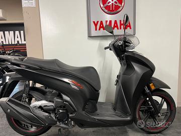 Honda SH 350 Sport
