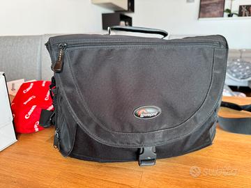 Borsa LOWEPRO a tracolla