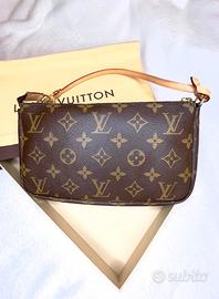 Pochette Accessoires Louis Vuitton