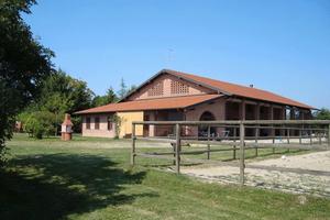 Centro ippico privato (oleggio)