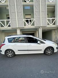 Peugeot 308 sw 2011