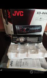 due radio per auto  con CD