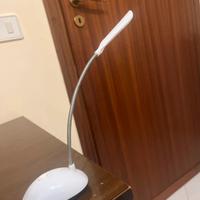 Lampada da scrivania perfetta per studio e lavoro