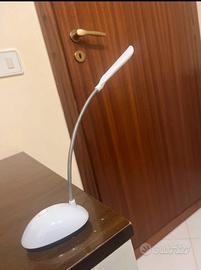 Lampada da scrivania perfetta per studio e lavoro