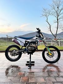 HUSQVARNA 350 4t FC