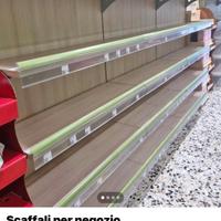 SCAFFALI PER NEGOZIO